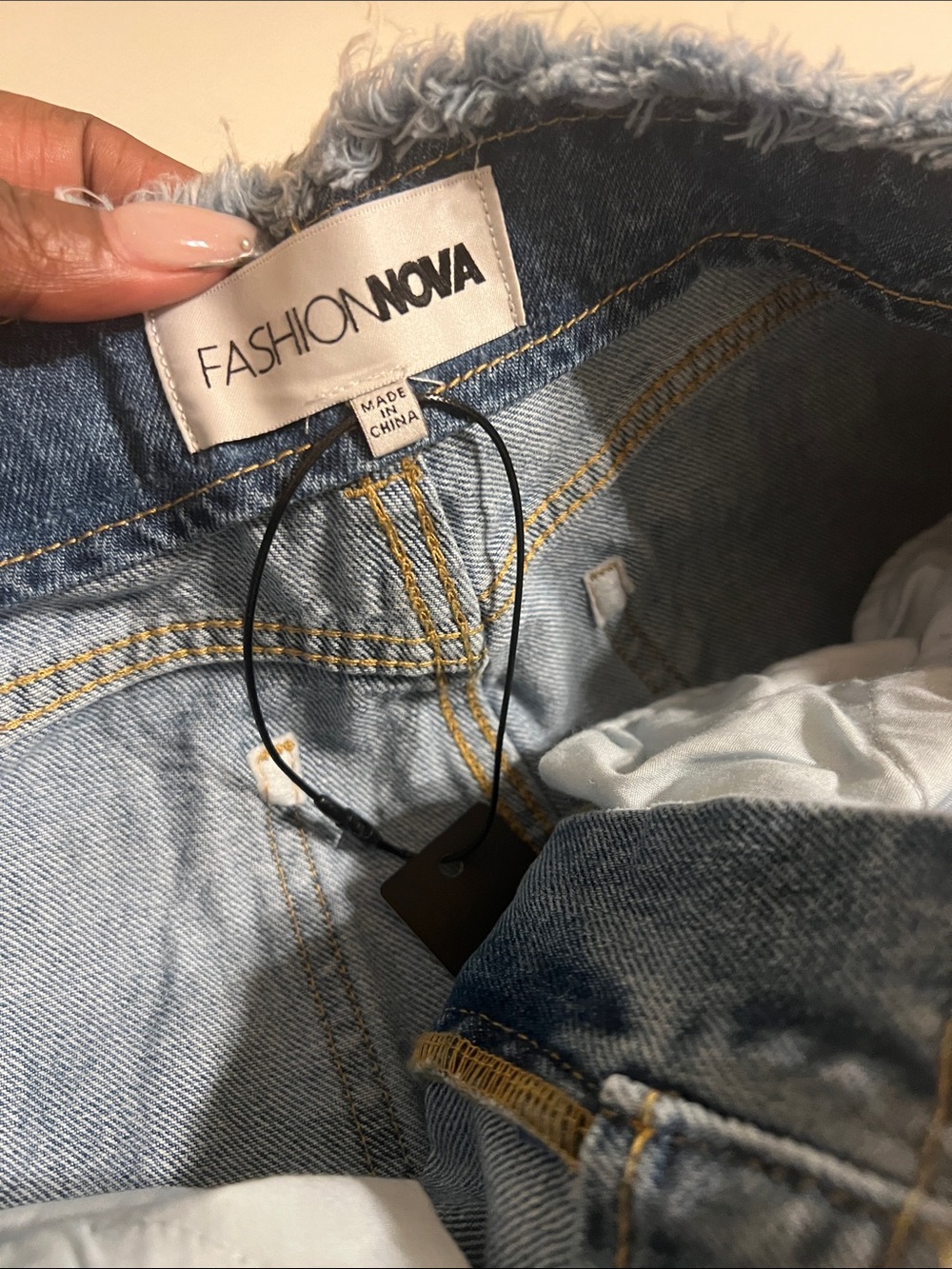 Fashion Nova Cutoff Waistband Baggy Wide Leg Denim Jeans - Picture 2 of 5